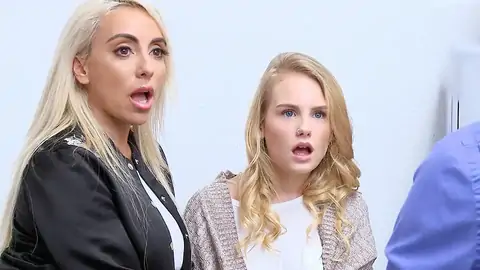 MILF is witnessing while her stepdaughter is screaming